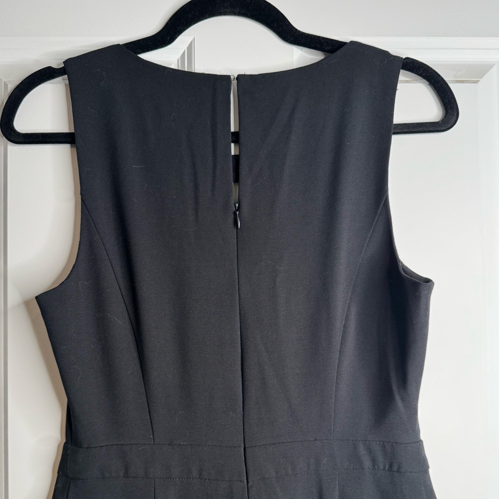 BCBGMaxAzria - Black Sleeveless Keyhole Jumpsuit - Size: 4 - Picture 4 of 5